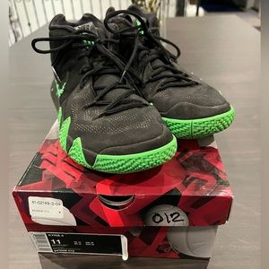 Nike Kyrie 4 Men’s Basketball Shoes size 11